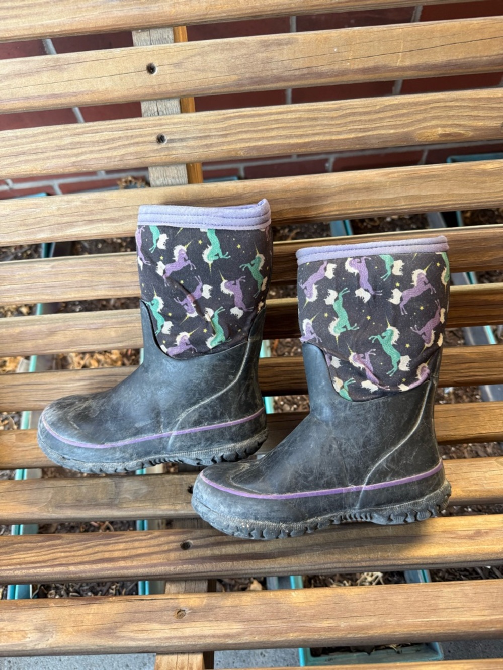 Bogs Kids 12 Black & Purple Unicorn insulated Rain and snow Boots